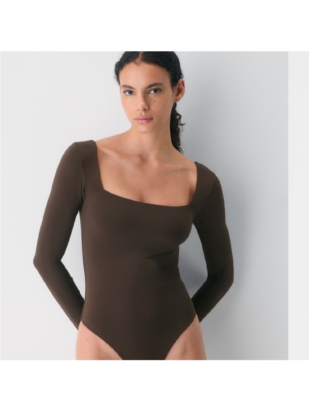 Babaton Square Neck Long Sleeve Bodysuit - Chocolate Brown